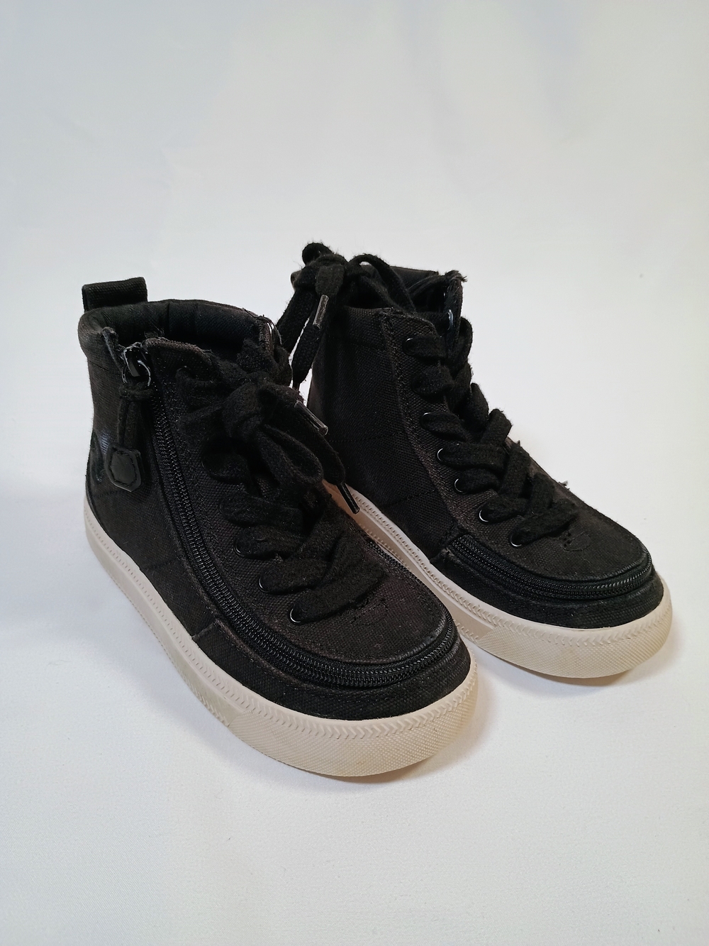 BILLY Classic Lace High Kids High Top Canvas Sneakers Black/White US 11